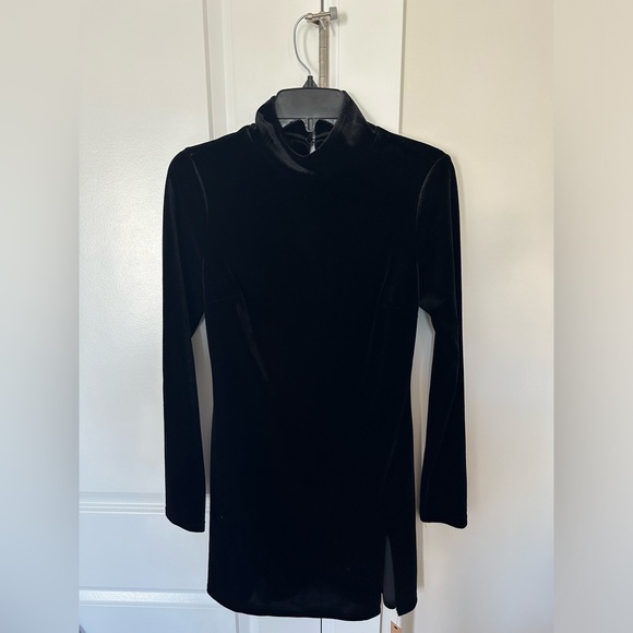 Reformation Velvet Dress - Picture 4 of 14